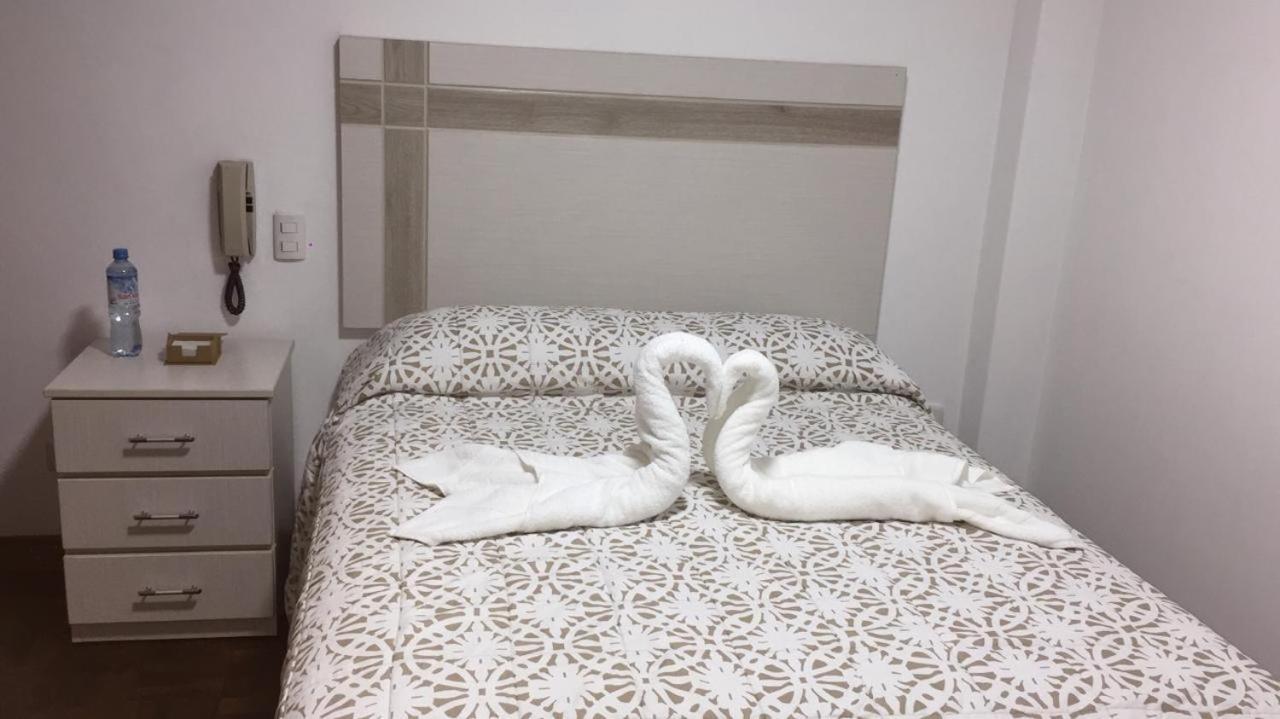 ليما Hostal Victoria المظهر الخارجي الصورة
